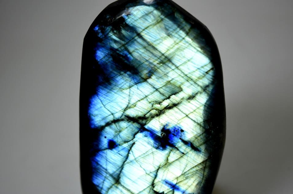 Labradorite Crystal Freeform 10cm