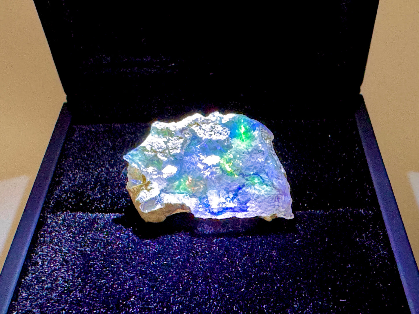 Ethiopian Crystal Opal Stone: Welo Opal Gemstone Natural Crystal 2.56 Grams