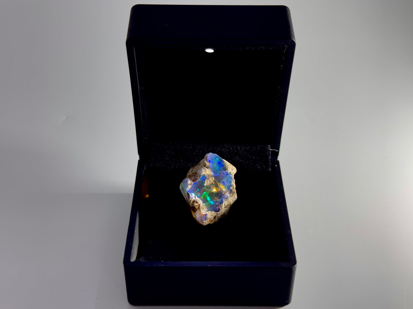 Ethiopian Crystal Opal Stone: Welo Opal Gemstone Natural Crystal 9.79 Grams