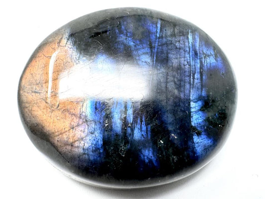 Labradorite Cabochon Oval 4cm