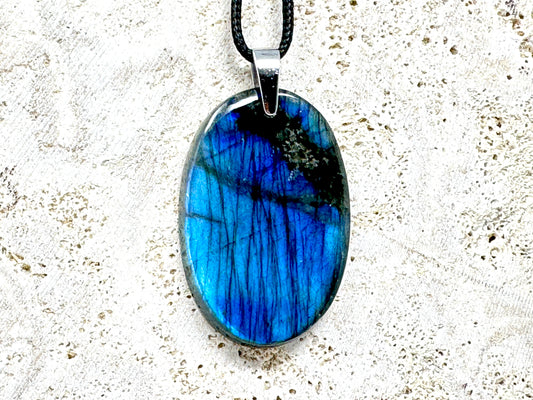 Labradorite Pendant Oval 4.5cm