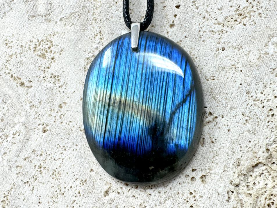 Labradorite Pendant Oval 4cm