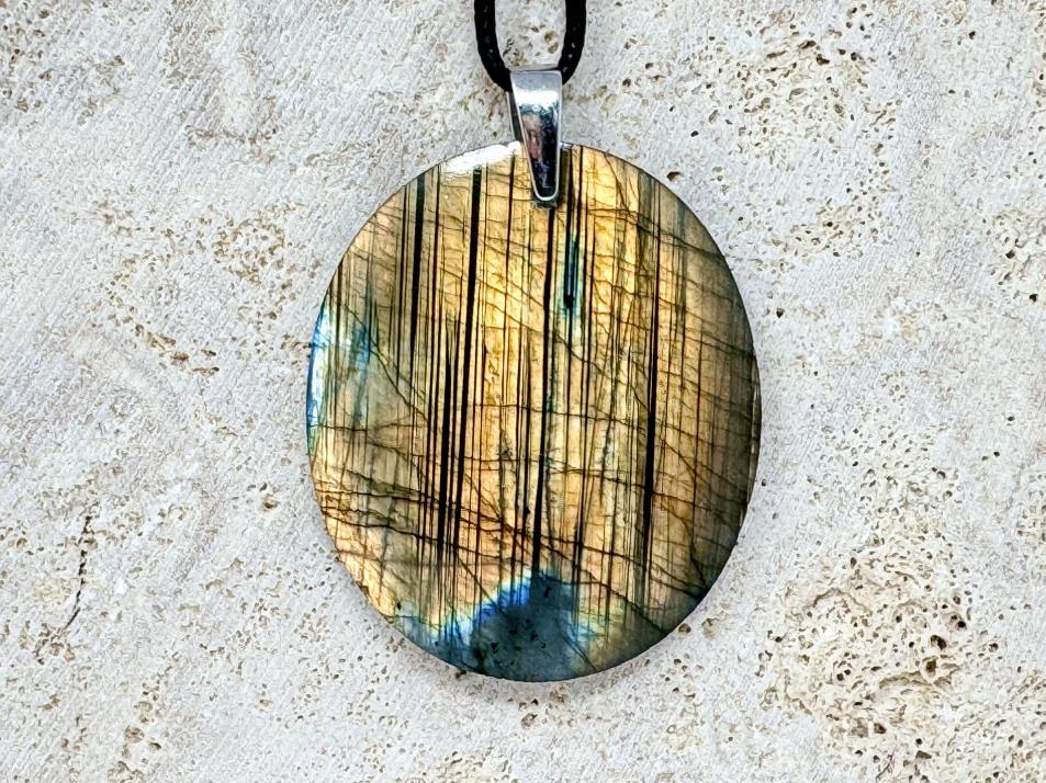 Labradorite Pendant Oval Large 5cm