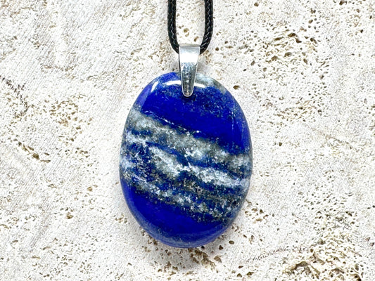 Lapis Lazuli Pendant Oval 4cm