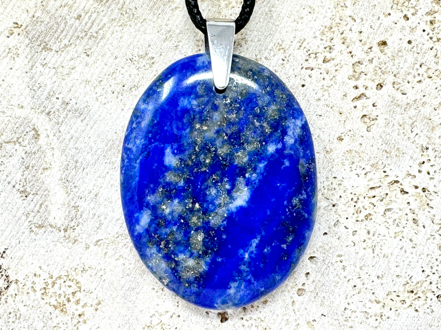 Lapis Lazuli Pendant Oval 3.9cm