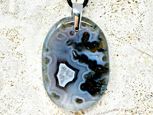 Moss Agate Pendant Oval 4.2cm