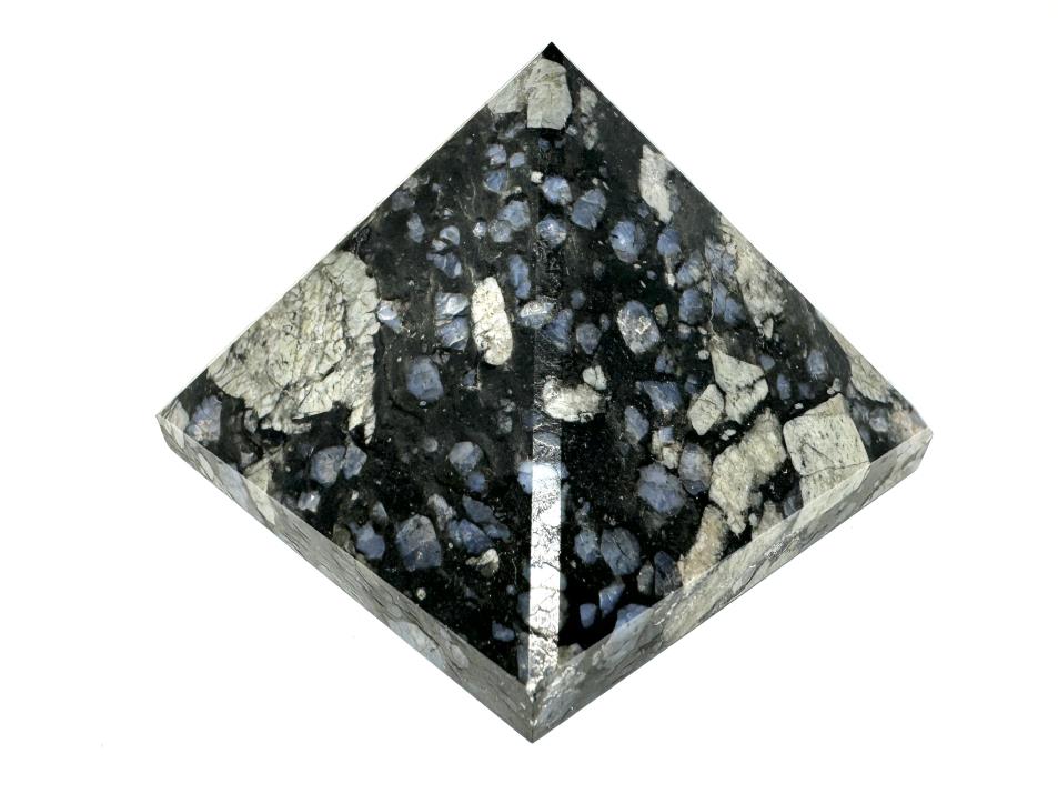 Que Sera Stone Pyramid 6.3cm