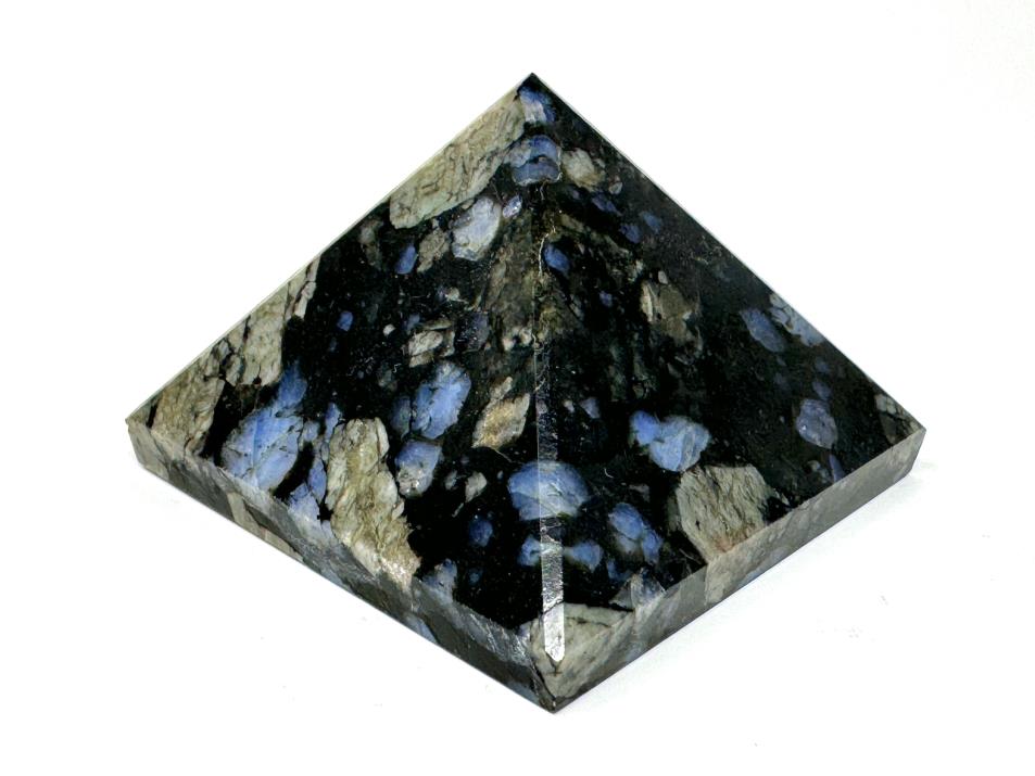 Que Sera Stone Pyramid 5.1cm