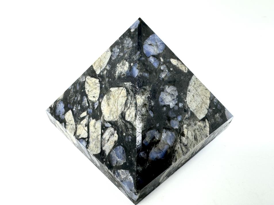 Que Sera Stone Pyramid 5.3cm