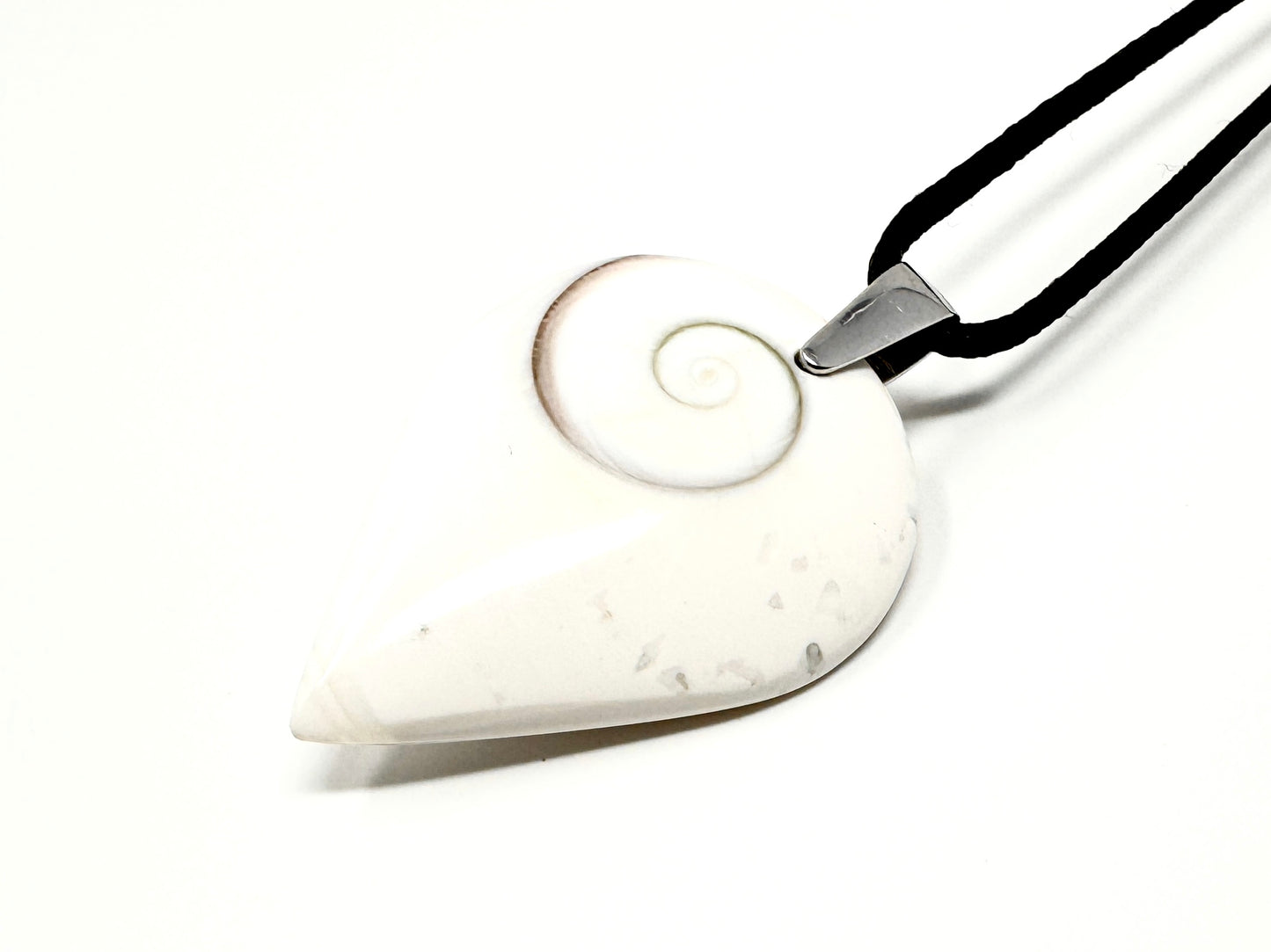 Shiva Shell Pendant Teardrop Shape 3.7cm